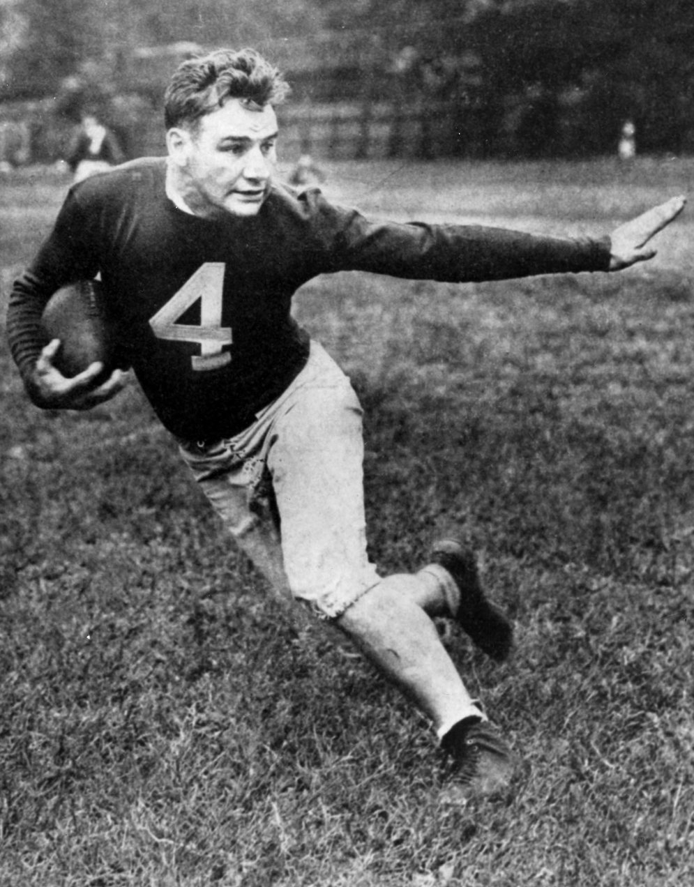 El corredor de poder Alphonse &#x201C;Tuffy&#x201D; Leemans de los New York Giants. (AP)