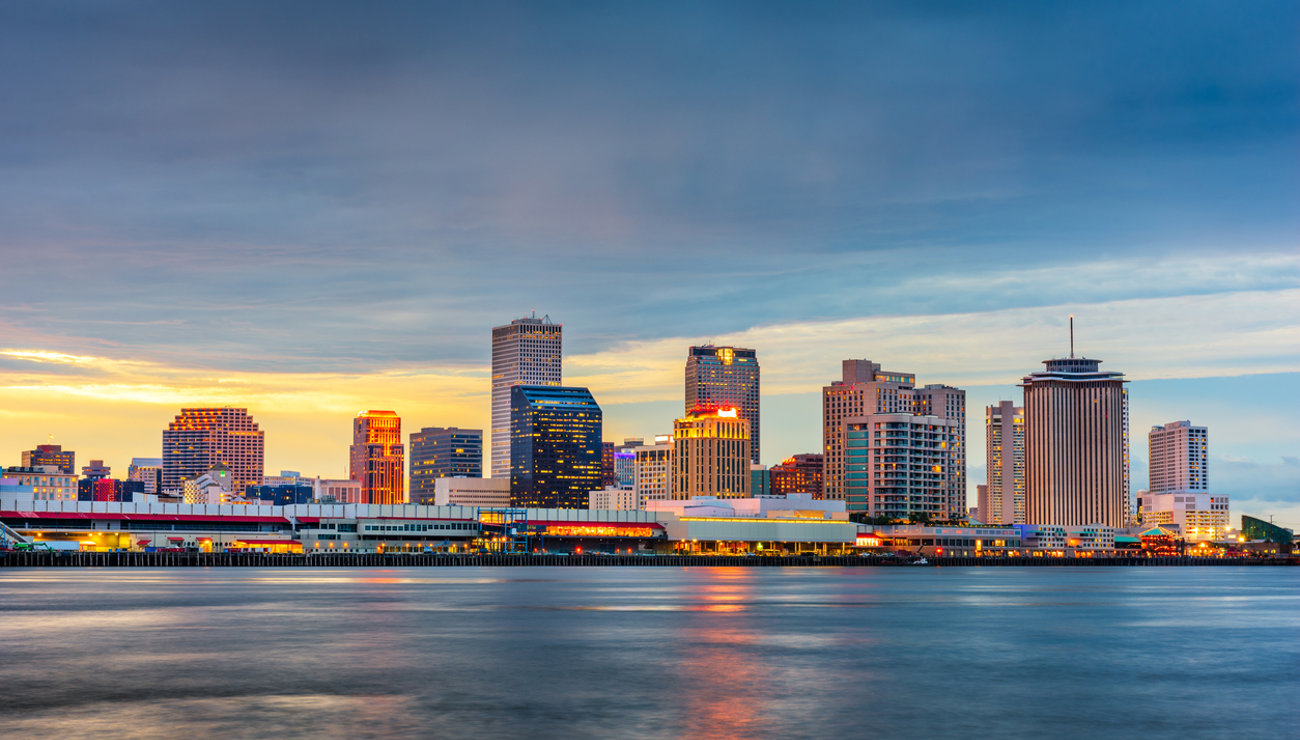 TEAM HISTORIES New Orleans Skyline