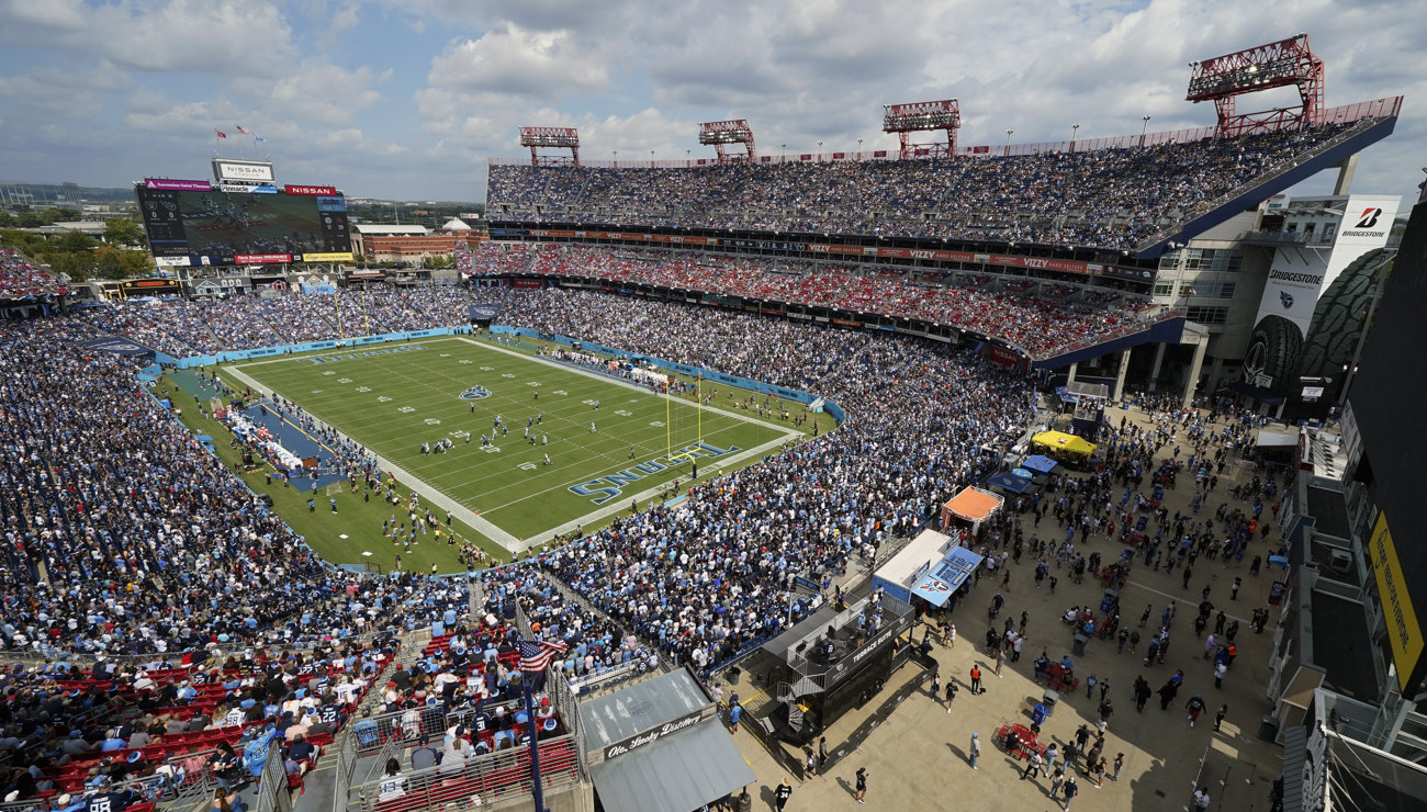 TEAM HISTORIES Titans Stadium